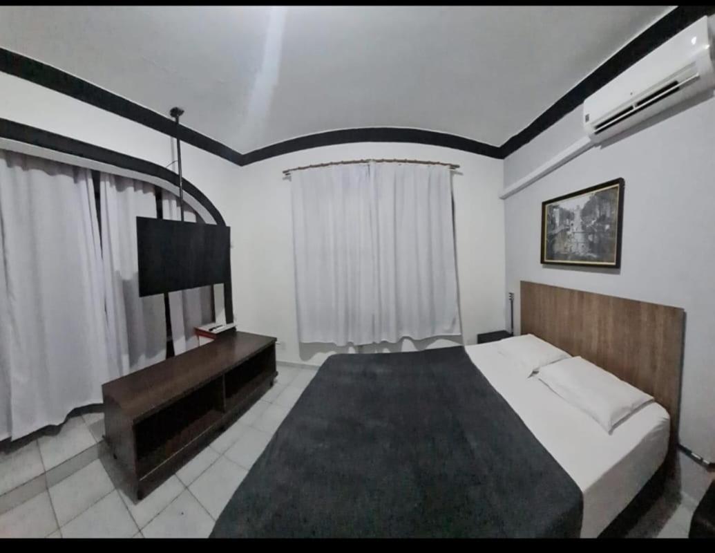 Pousada - Aqui Hostel Bragança Paulista Buitenkant foto